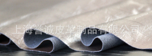 新歐標(biāo)環(huán)保方格紋鱷魚紋半PU服裝革 引領(lǐng)可持續(xù)時(shí)尚的工廠直銷新選擇